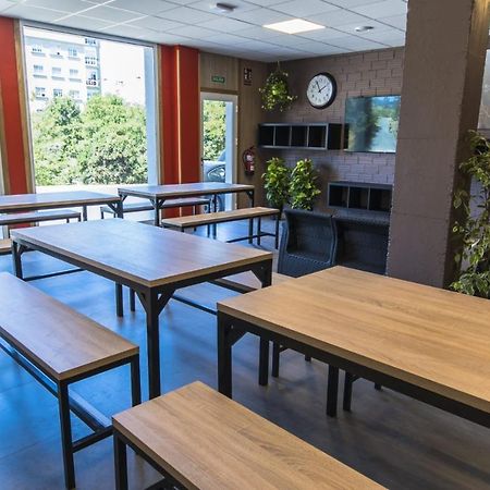 Albergue Gbc Hostel Понтеведра Экстерьер фото