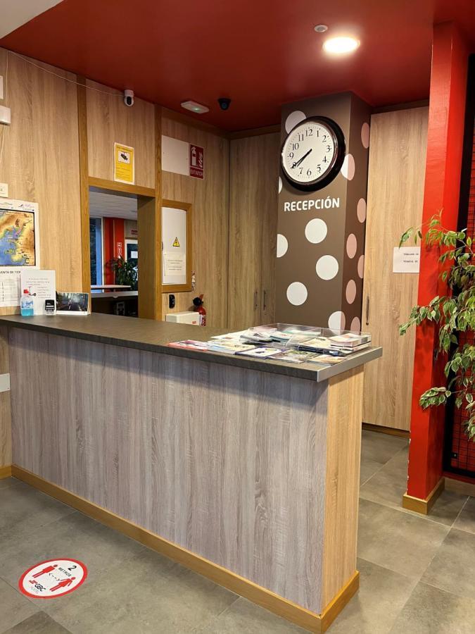 Albergue Gbc Hostel Понтеведра Экстерьер фото